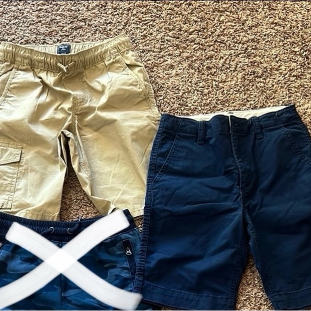 Boys Casual Shorts Set - Navy and Tan size 8,9,10 total - 2